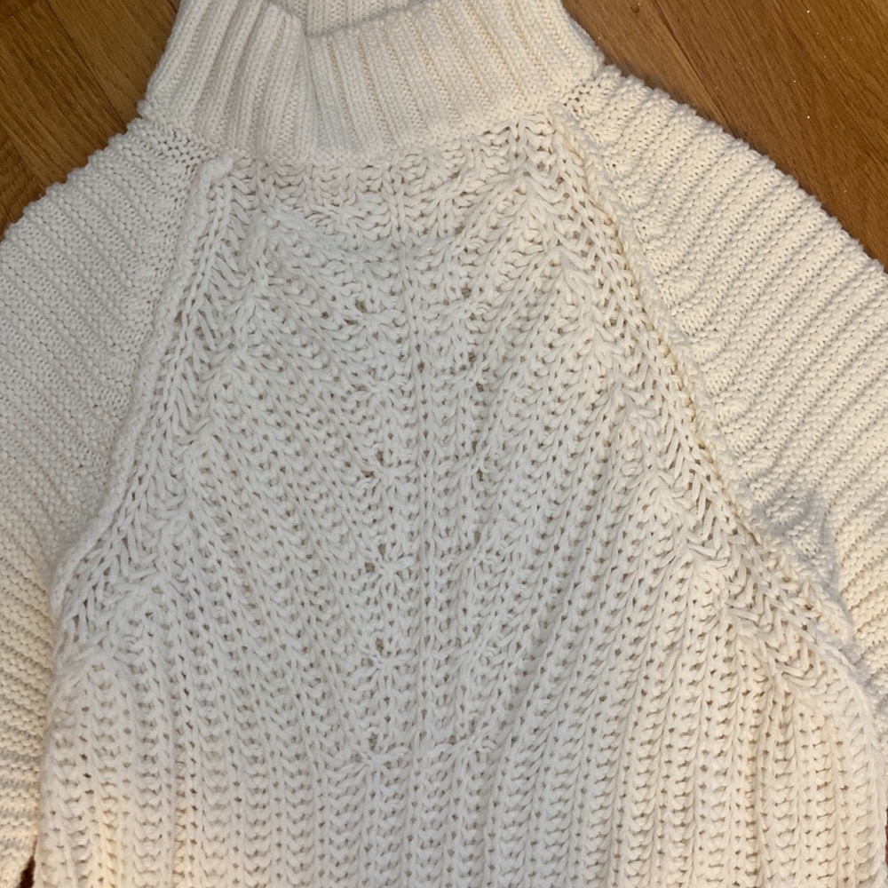 Free People knit oversized sweater, never worn - Picture 5 of 6